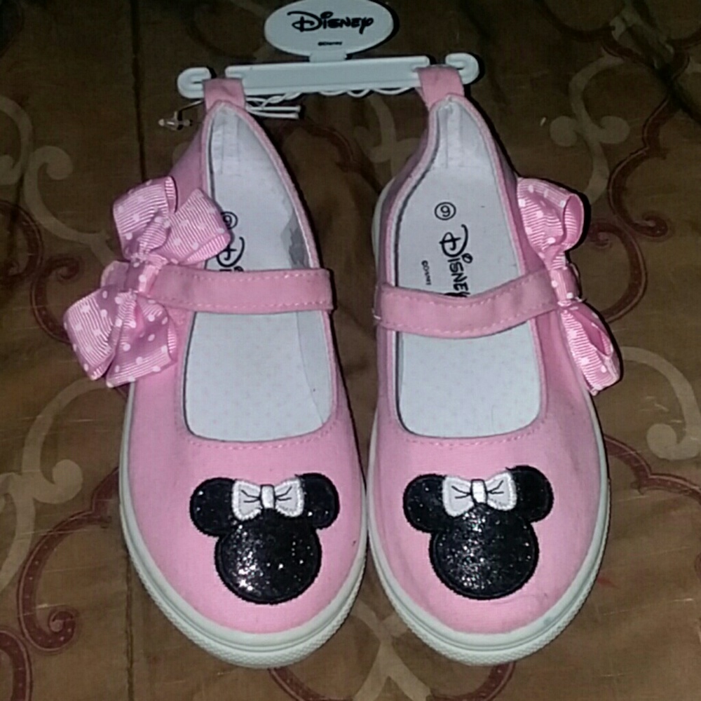 Minnie mouse shoes